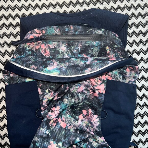 Dappled Daze Multi True Navy lululemon Run All Day Backpack 13L main image 12